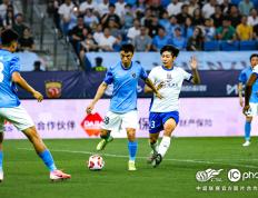 IM体育官网-中超比赛新星闪耀赛场，为球迷带来惊喜的简单介绍