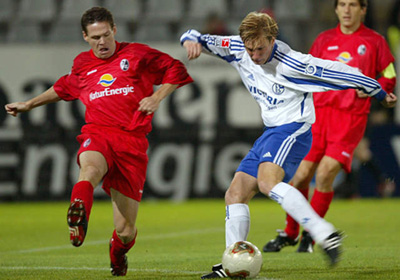 IM体育网页版登录入口-沙尔克04战平弗赖堡,保持不败纪录