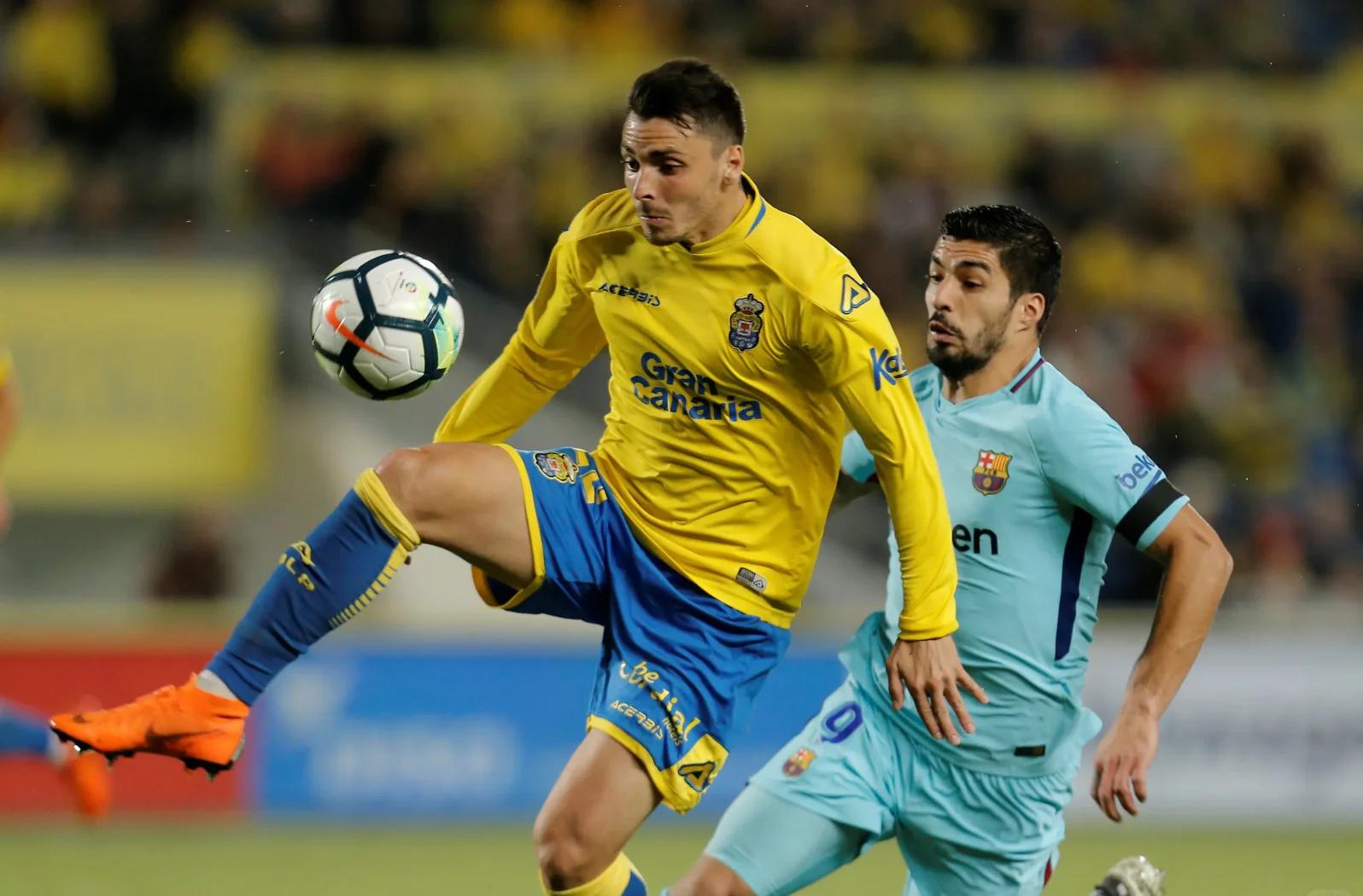 IM体育官方网-包含比利亚雷亚尔战胜皇家社会，士气高昂的词条