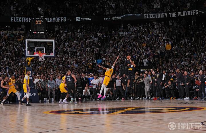 IM体育下载-关键比赛中绝杀成功,球队获全胜