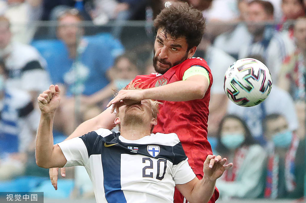 IM体育官方网站-俄罗斯国家队击溃对手，轻松晋级淘汰赛