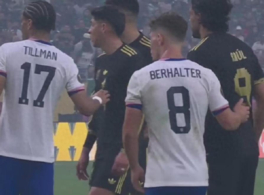 IM体育网页版登录入口-墨西哥足球队取得胜利