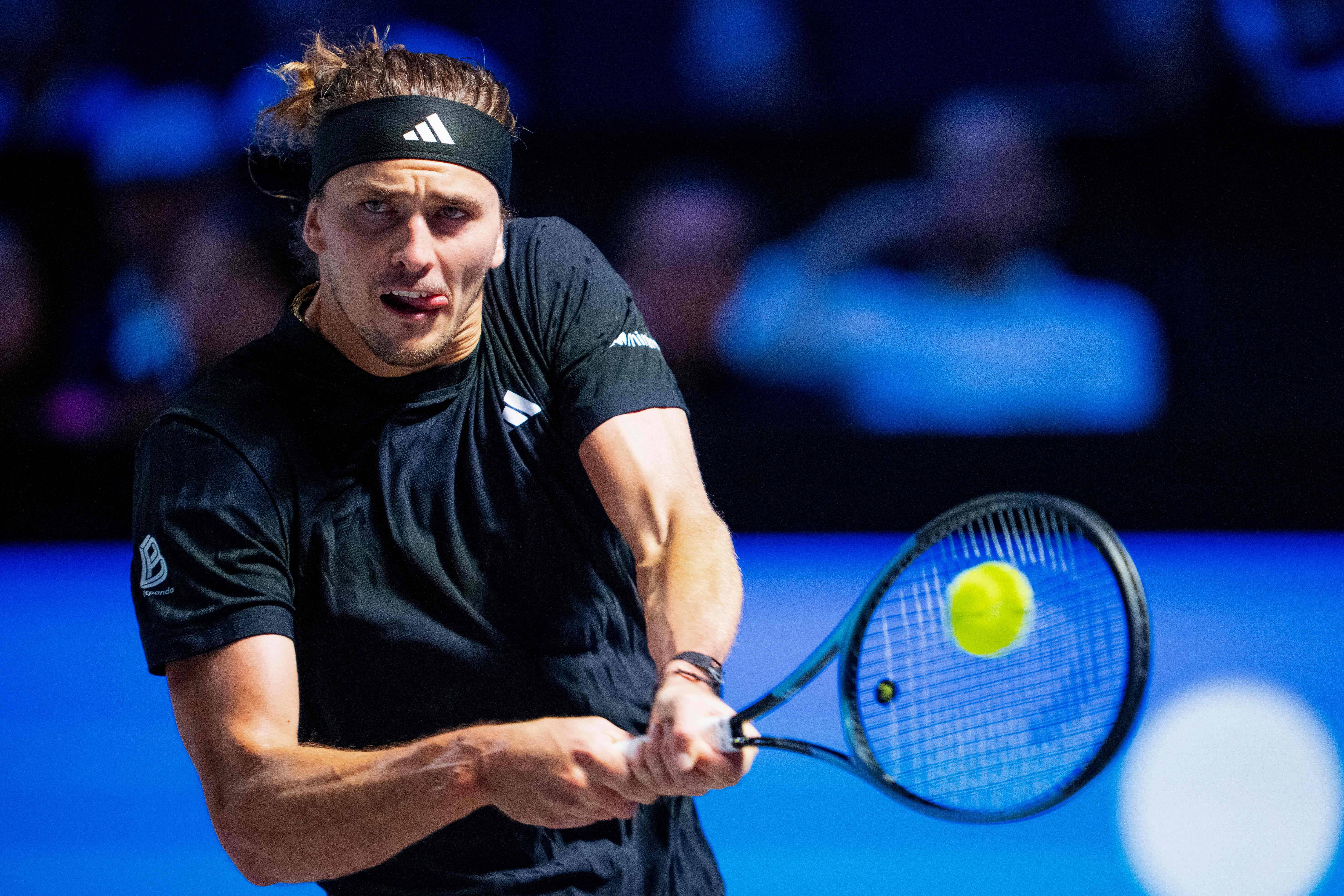 IM体育下载-关于日本网球队逆转欧洲网球队，兹维列夫统治全场的信息