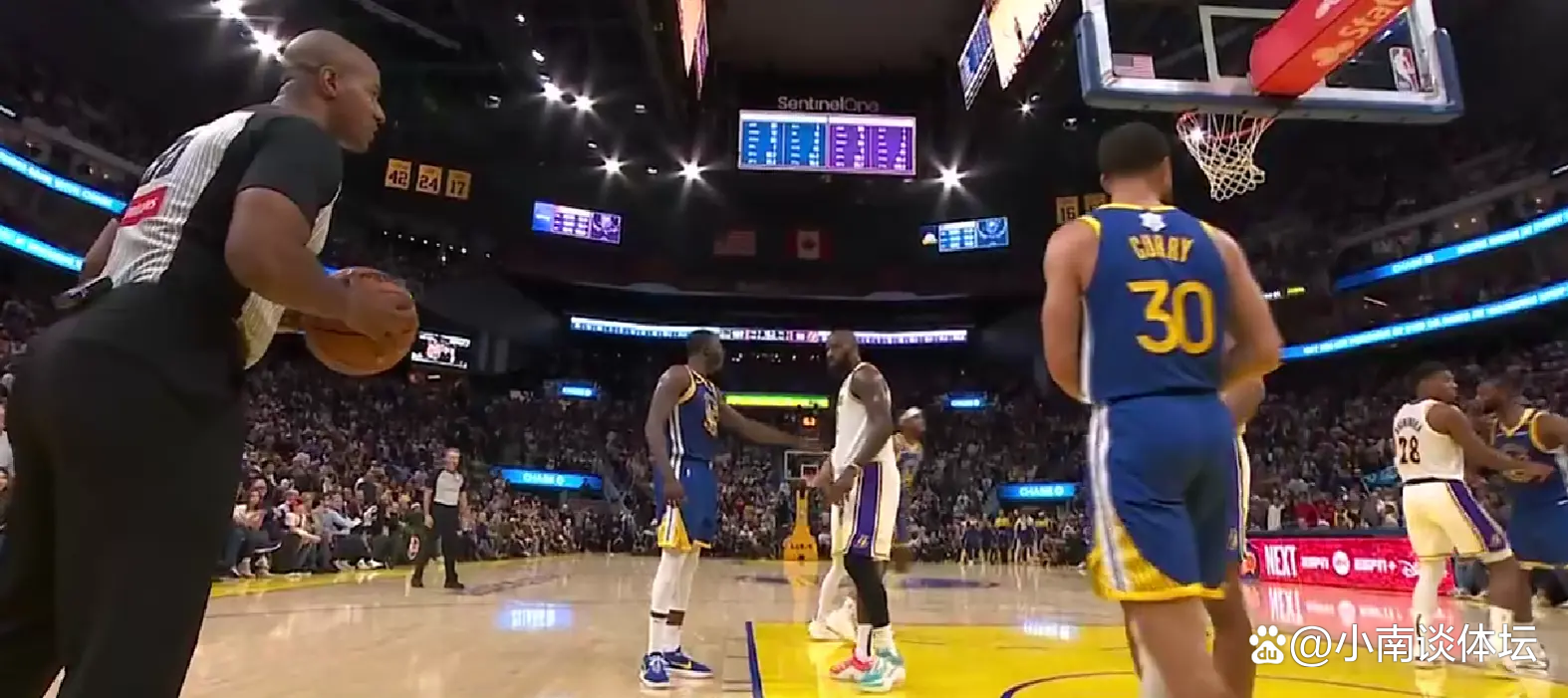 IM体育官方网站-上海队力克湖人，库里扛起全队