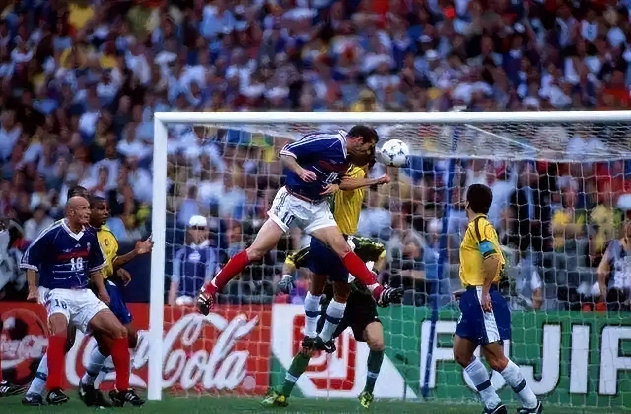 IM体育-西班牙完胜巴西，福登关键制胜的简单介绍