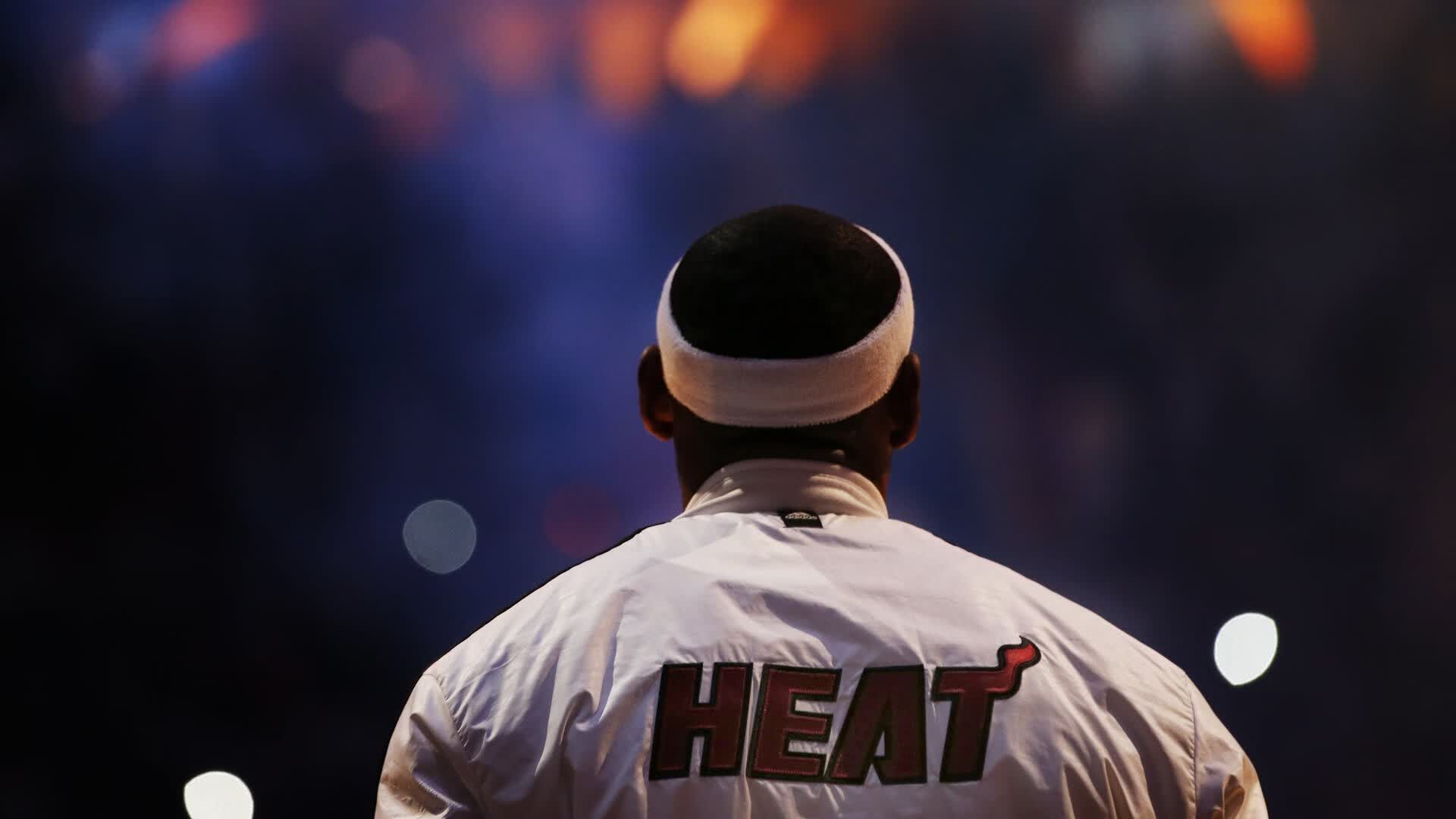 IM体育平台-极光下的闪电战，当冰岛足球哲学撕裂南美铁血防线—2026世界杯关键战启示录